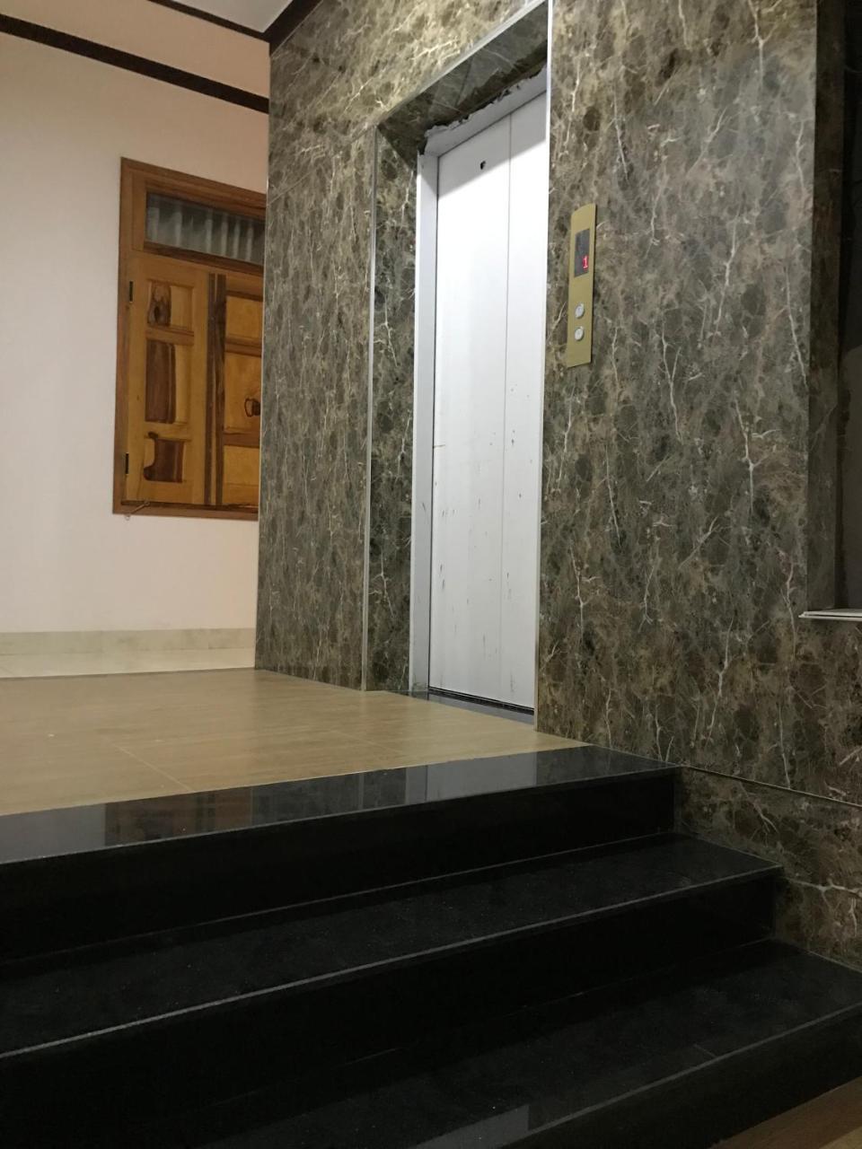 Hotel Hoang Dung Kinh Dinh Exterior foto