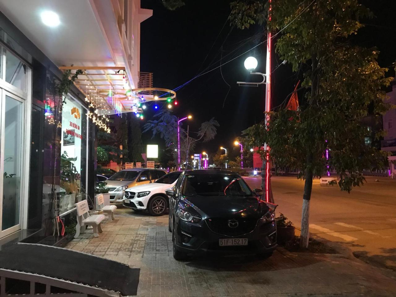 Hotel Hoang Dung Kinh Dinh Exterior foto